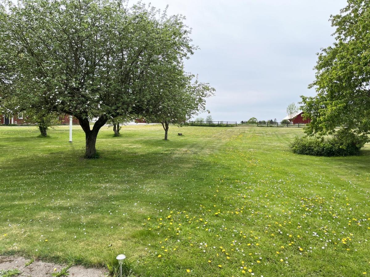 Cozy Red Cottage In The Countryside Outside Vimmerby Gullringen Εξωτερικό φωτογραφία