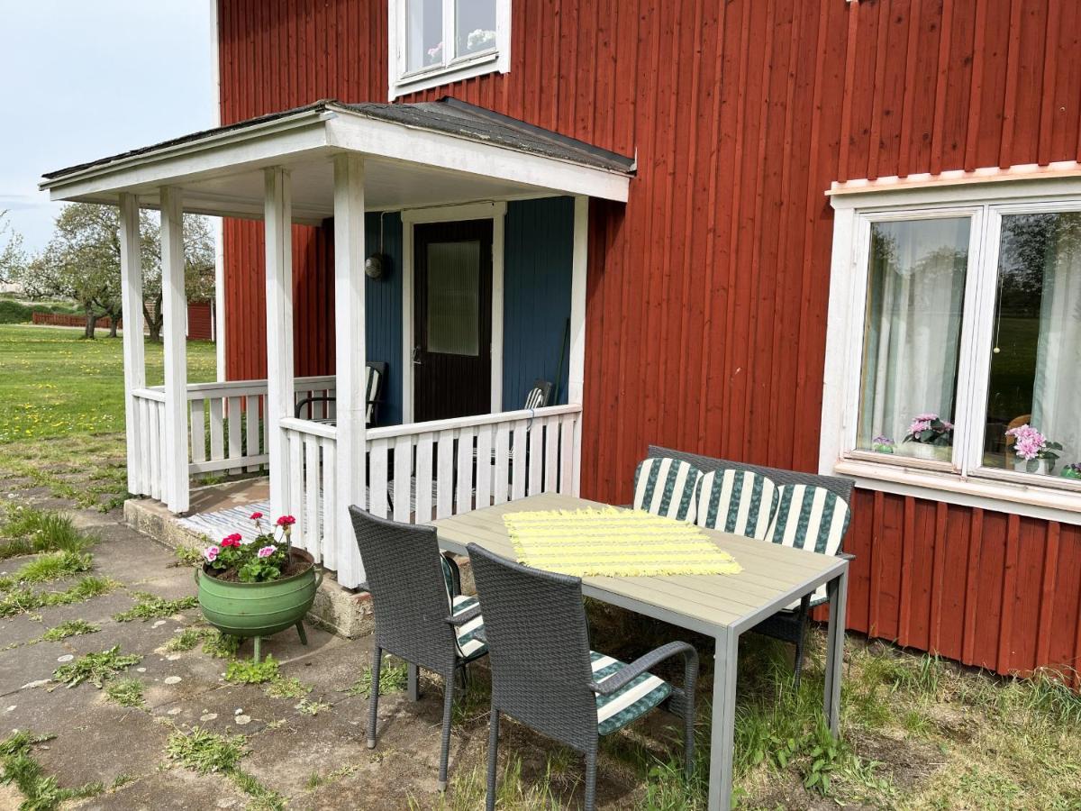 Cozy Red Cottage In The Countryside Outside Vimmerby Gullringen Εξωτερικό φωτογραφία